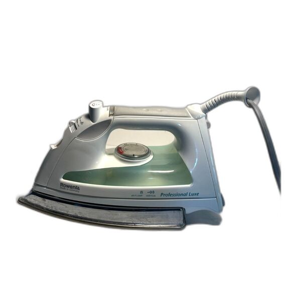 Rowenta Professional Luxe DM 880 Anti Drip Vertical Steam Clothing Iron Germany - Picture 1 of 4